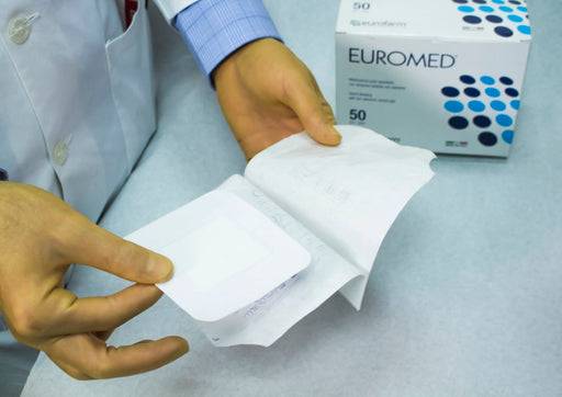plasture postoperator cu tampon absorbant